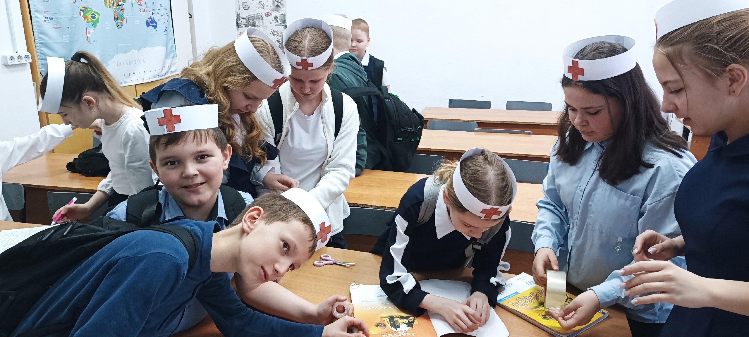 Сколько книг в вашей домашней библиотеке?.